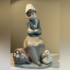 Lladró Hand Made in Spain Porcelain Figurine Girl with Geese Early Mold 544